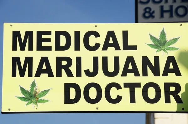 Médecin de marijuana — Photo