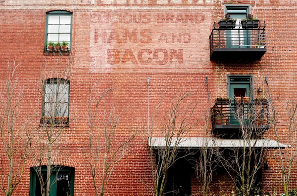 Hams et bacon Image En Vente