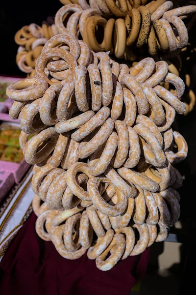 Tradycyjne Targi Spożywcze Wolnym Rynku Pakiety Świeżych Bajgli Sprzedawane Targach — Zdjęcie stockowe