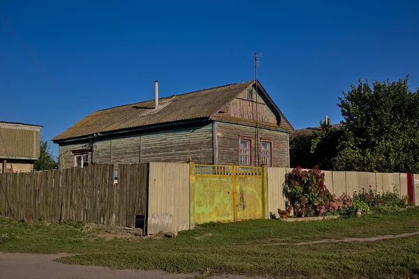Traditionelles Ukrainisches Holzhaus Das Dorf Sedniv Gebiet Tschernihiw Ukraine Eingeschossige — Stockfoto