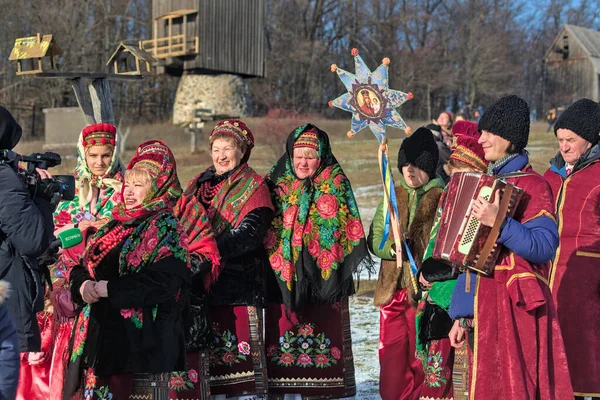 Kiev Oekraïne Januari 2022 Oekraïners Nationale Kostuums Tijdens Viering Van — Stockfoto