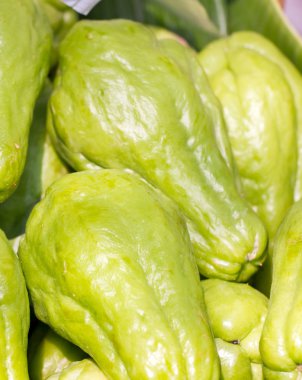 chayote meyve grubu.