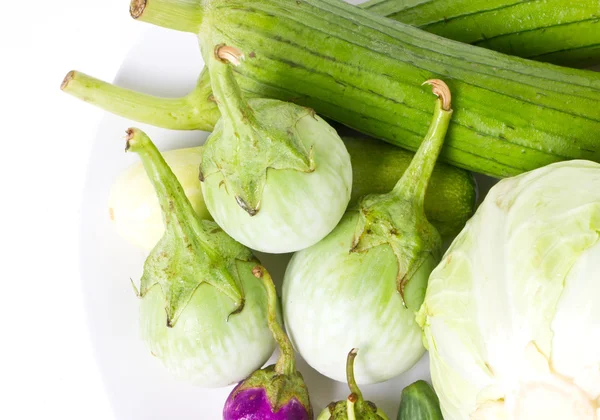 Aubergine, éponge gourde et cabbag . — Photo