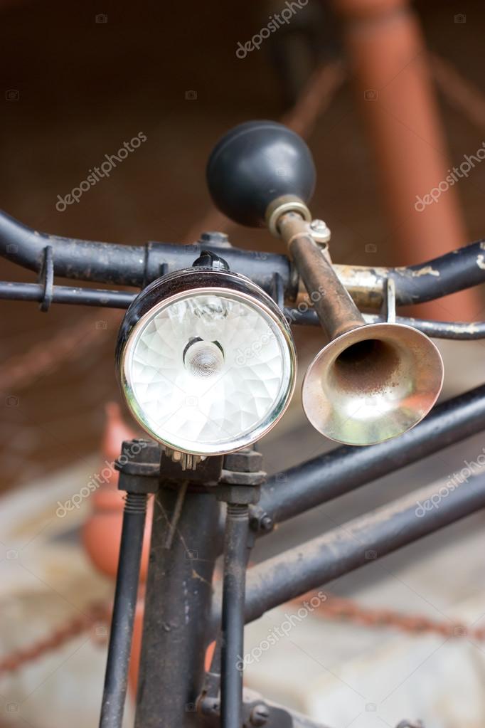 Vintage bicycle horn on handlebar. Stock Photo by happymay 32625413