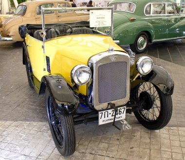 Austin yedi 747 cc ekranda