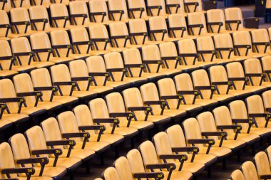 boş seminer koltuk.