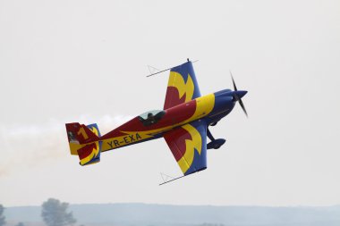 uçak - hava gösterisi