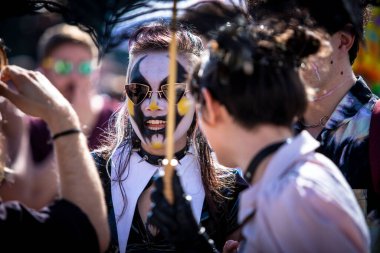 Sofya, Bulgaristan - 18 Haziran 2022: LGBT hakları lezbiyeni, eşcinsel, transeksüel ve biseksüel destekleme amaçlı Sofya Onur etkinliği 15 'inci kez Sofya' da düzenleniyor.