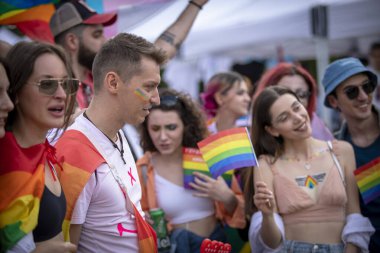 Sofya, Bulgaristan - 18 Haziran 2022: LGBT hakları lezbiyeni, eşcinsel, transeksüel ve biseksüel destekleme amaçlı Sofya Onur etkinliği 15 'inci kez Sofya' da düzenleniyor.