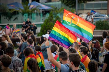 Sofya, Bulgaristan - 18 Haziran 2022: LGBT hakları lezbiyeni, eşcinsel, transeksüel ve biseksüel destekleme amaçlı Sofya Onur etkinliği 15 'inci kez Sofya' da düzenleniyor.