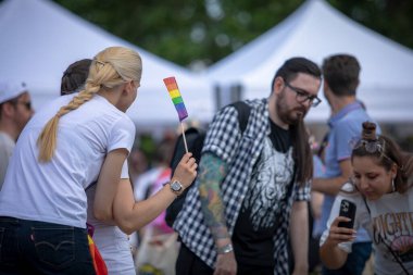 Sofya, Bulgaristan - 18 Haziran 2022: LGBT hakları lezbiyeni, eşcinsel, transeksüel ve biseksüel destekleme amaçlı Sofya Onur etkinliği 15 'inci kez Sofya' da düzenleniyor.