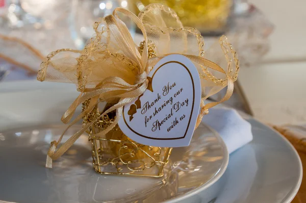 Notas de agradecimento de casamento na mesa de hóspedes Fotografia De Stock