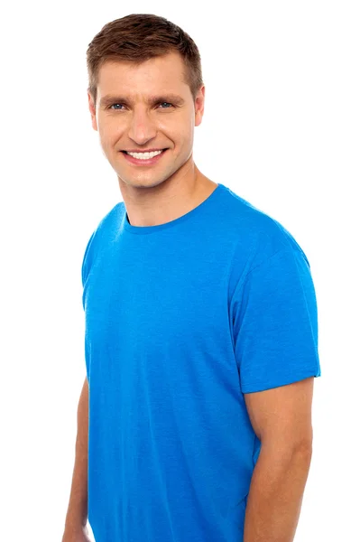 Cheerful casual man smiling at camera — Stock Photo, Image