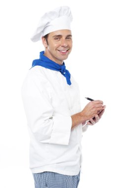 müşterilerden emir alan şefi