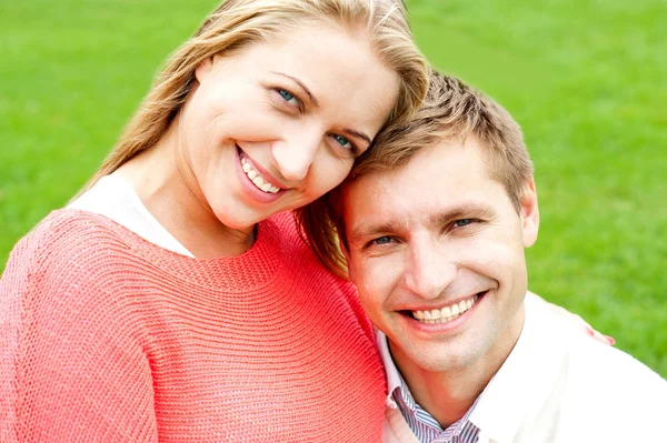 Close up shot of attractive love couple — Stock Photo, Image