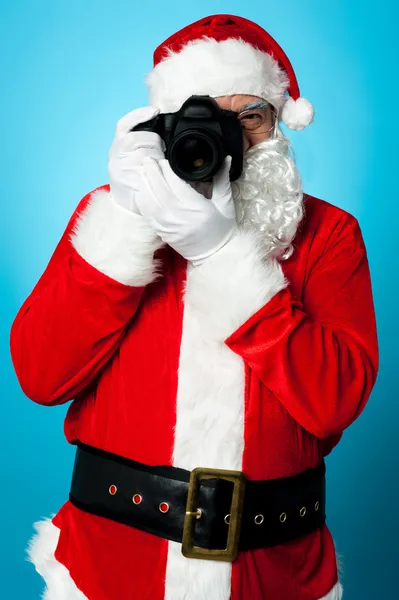 Santa claus promění v pro fotografa — Stock fotografie