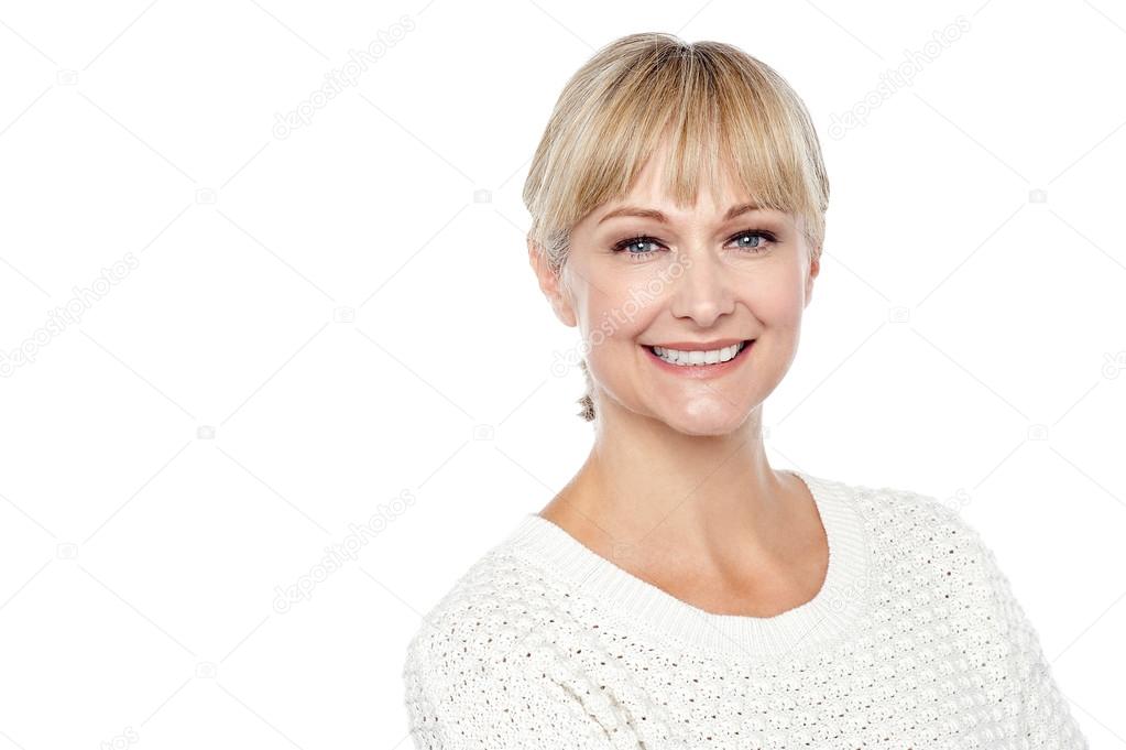 Cheerful caucasian lady posing in casuals