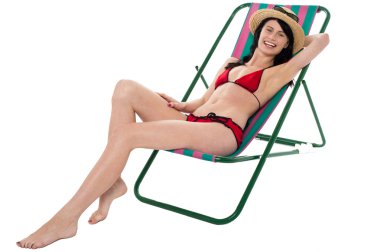 Yaz günlerinin tadını seksi bikini modeli