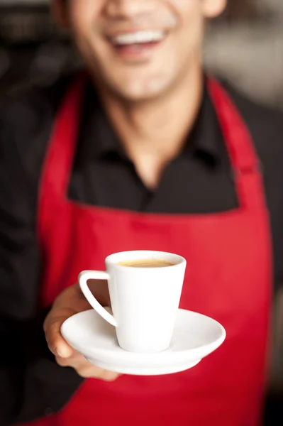 Freshly brewed coffee served with a smile — Stock Photo, Image