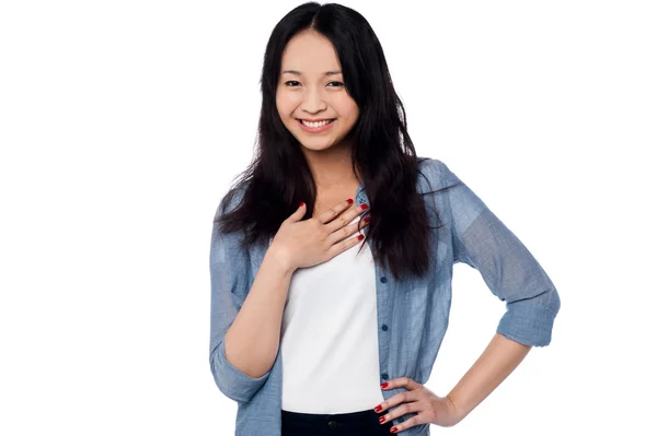 Smiling portrait of an attractive asian model — Stock Photo, Image