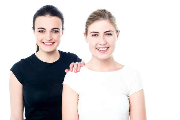 Happy teen girls smiling at you — Stock Photo, Image