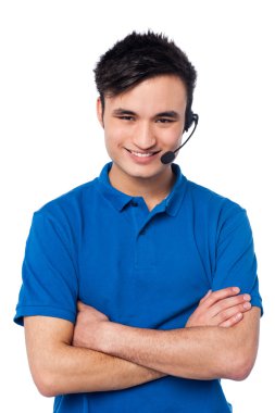 Kendine güvenen genç müşteri destek icra