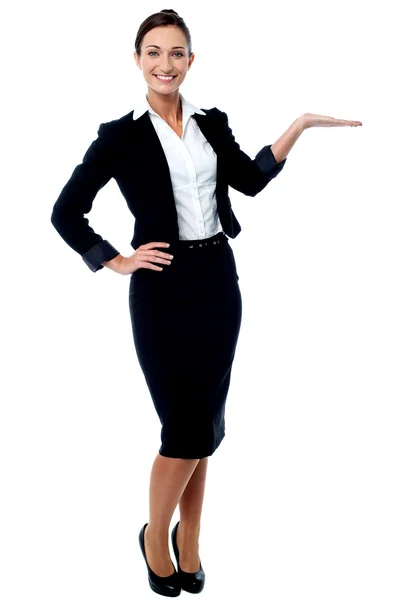 Businesswoman presenting something — Stock Photo, Image