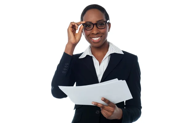 Manager reviewing documents — Stock Photo, Image