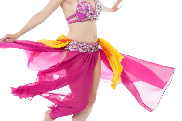Foto de una bailarina del vientre en traje tradicional —  Fotos de Stock