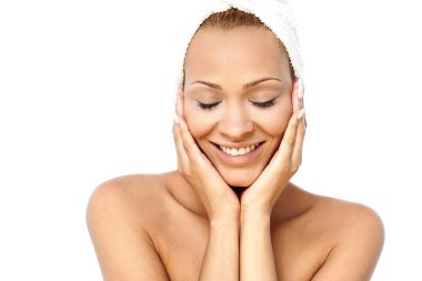 kapalı gözlü güzel kadın