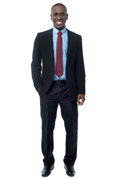 Joven ejecutivo en traje de negocios —  Fotos de Stock