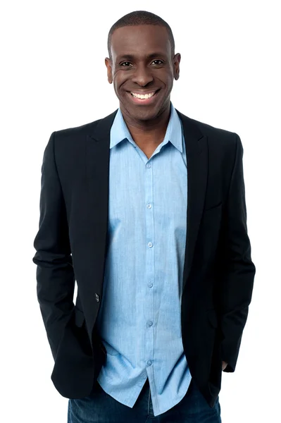 Businessman posing with hands in pocket — Stock Photo, Image