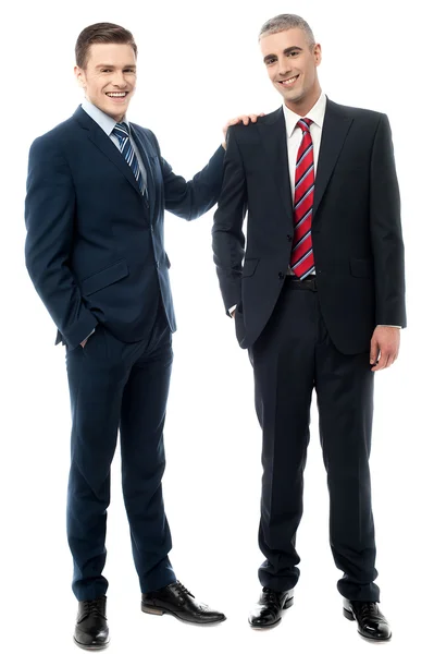 Dois parceiros de negócios posando juntos — Fotografia de Stock