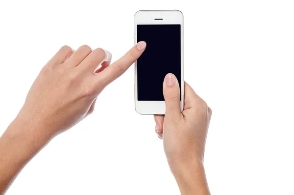 Tangan wanita dengan handsete mobile — Stok Foto