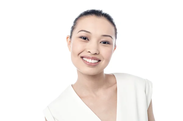 Young woman flashing a smile — Stock Photo, Image