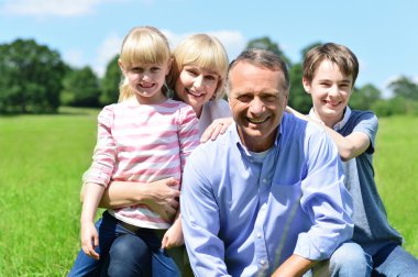 neşeli bir aile