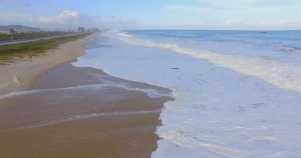 Bol Köpüklü Deniz Dalgaları Drone Görünümü — Stok video