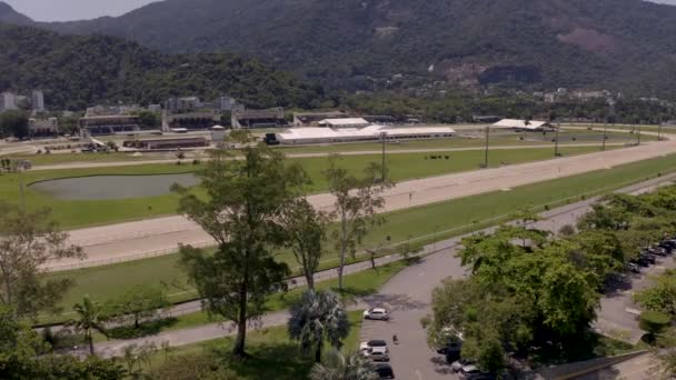 動物やジョッキーのための競馬場 スポーツ競技の概念 ブラジル馬術協会 ブラジルのリオデジャネイロ — ストック動画