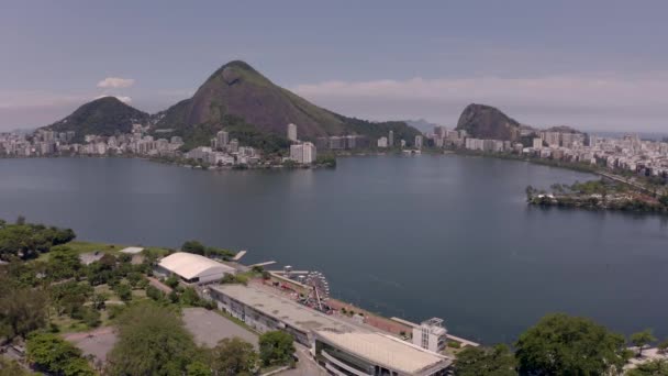Staden Med Berg Och Vatten Rio Janeiro Brasilien — Stockvideo