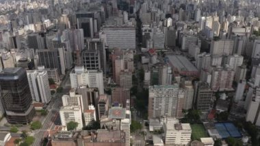 Sao Paulo, Brezilya. Paulista Caddesi ve Cincinnato Braga Caddesi..