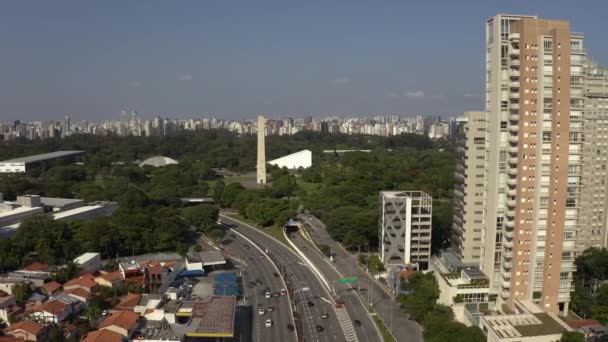 Sao Paulo Brazil May 23Rd Avenue Background Obelisk Ibirapuera Park — Stock Video