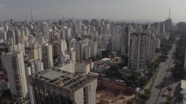 Büyük şehirde harika bir cadde. 23 Mayıs, Sao Paulo, Brezilya, Güney Amerika.