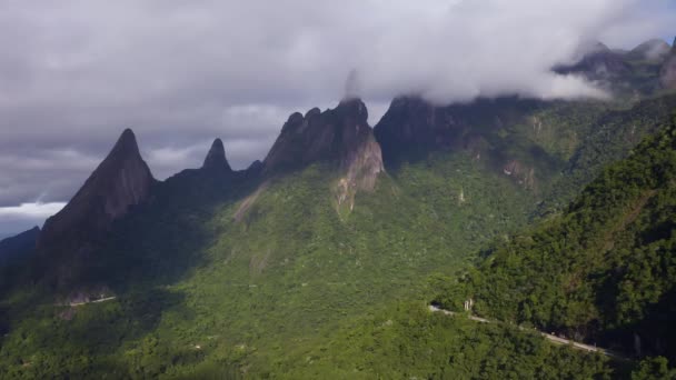 Paisagem Maravilhosa Montanhas Exóticas Montanha Dedo Deus Cidade Teresópolis Estado — Vídeo de Stock