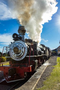 Eski siyah tren lokomotifi. Maria Smoke Treni.
