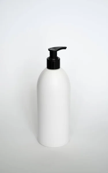 Duża Biała Plastikowa Butelka Dozownikiem Pompy Białym Tle Wzór Wzoru — Zdjęcie stockowe