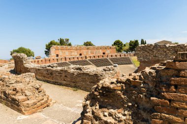 Messina, Sicilya, İtalya 'daki Güzel Yunan Taormina Tiyatrosu' nun Panoramik Manzaraları.