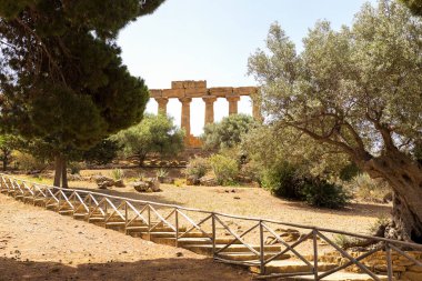 Muhteşem Juno Tapınağı Manzaraları (Tempio di Giunone) Tapınaklar Vadisi, Agrigento, Sicilya, İtalya.