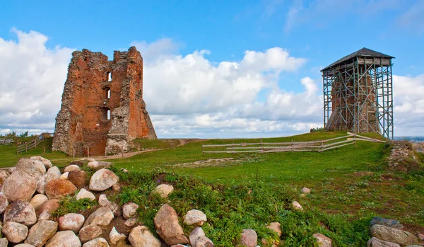 Les ruines du vieux palais au Bélarus — Photo