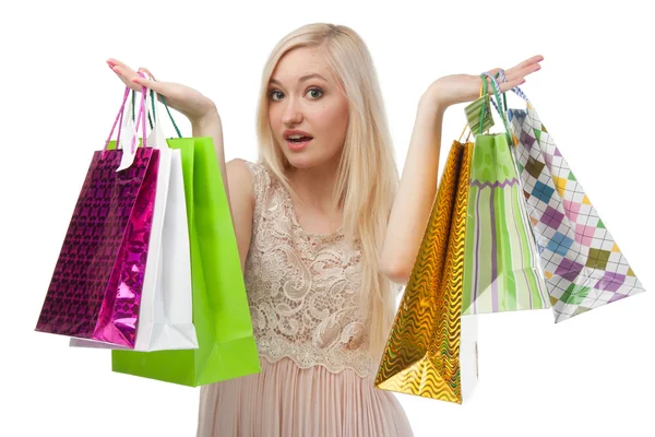Vrouw kan niet kiezen wat te kopen — Stockfoto