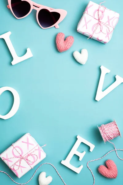 Happy Valentines Day Concept Blue Vertical Background Word Love Gifts — Fotografia de Stock